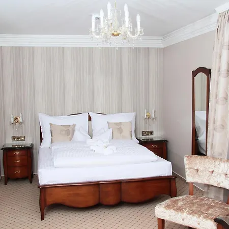 Zum Heiligen Geist 호텔 4*