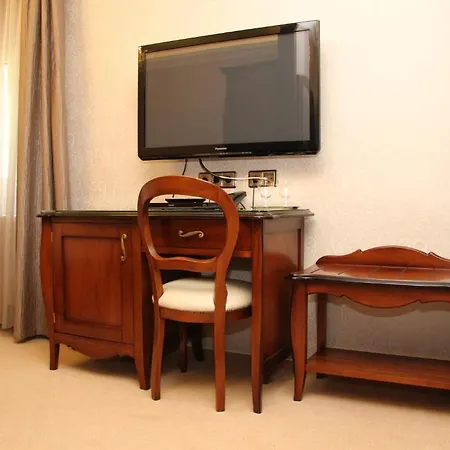 호텔 Zum Heiligen Geist 4*