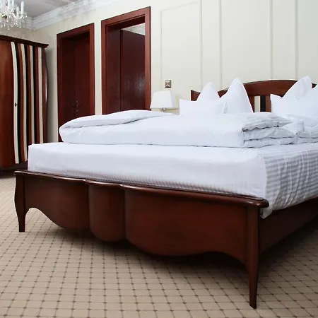 Zum Heiligen Geist Hotel 4*