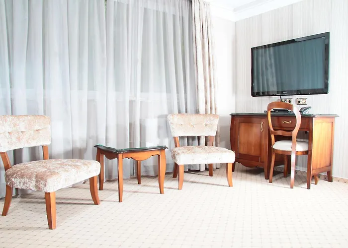 Hotel Zum Heiligen Geist 4*