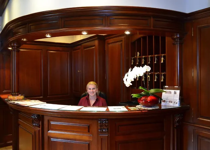 Zum Heiligen Geist Hotel