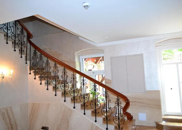 Zum Heiligen Geist Hotel